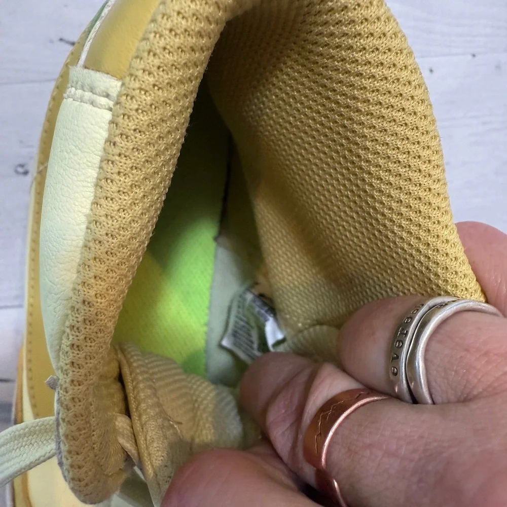 Nike Blazer Mid 77 SE Big Kids‎ Shoes Sneakers Size 4.5 youth Citron